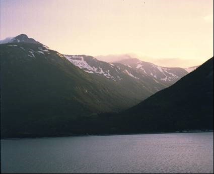 U-shaped hanging valley in Alaska